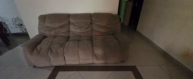 Comfortable 3-Seater Recliner Sofa