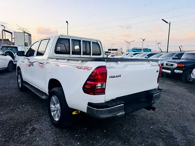 صورة 7 لـ 2016 Toyota HILUX