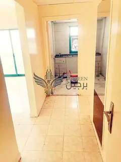 ready to move apartment 1BHK 1 washroom ywith balcony central Ac central gas 28k