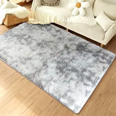 Plush Grey Area Rug for a Cozy Home