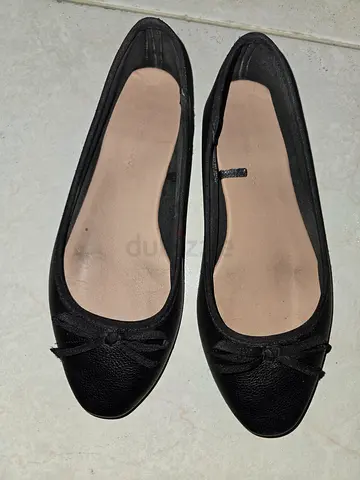 Elegant Black Flats for Everyday Wear