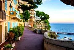 SINGLE ROW TOWNHOUSE | FITTED CLOSED KITCHEN