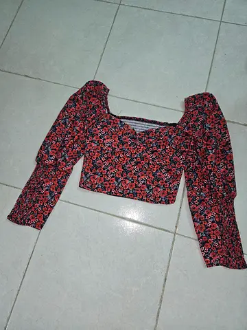 Floral Print Cropped Top