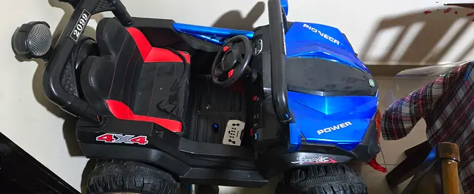 Battery-Powered 4x4 Kids Ride-On Car
