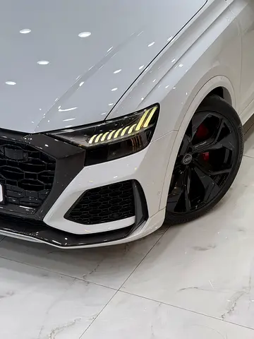 صورة 6 لـ 2021 AUDI RS Q8