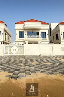 For sale directly from the owner: a villa with a high-end finish, directly opposite a park, in a pri