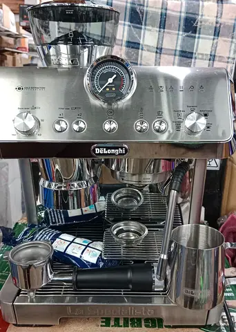 DeLonghi ec9555m