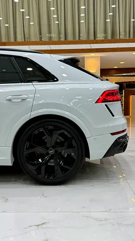 صورة 11 لـ 2021 AUDI RS Q8