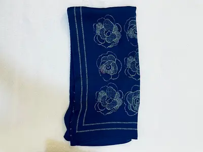 Elegant Floral Scarf for Every Occasion