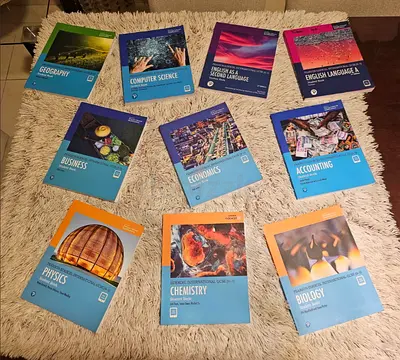 iGCSE Edexcel Physics, Chem, Bio, Business, Economics, Computer Sci, Accounting, Geography, ESL EFL