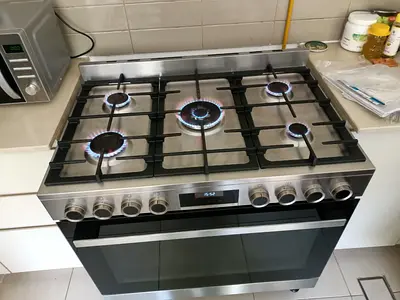 Bosch latest model full gas cooker new 5 Burner with warranty
