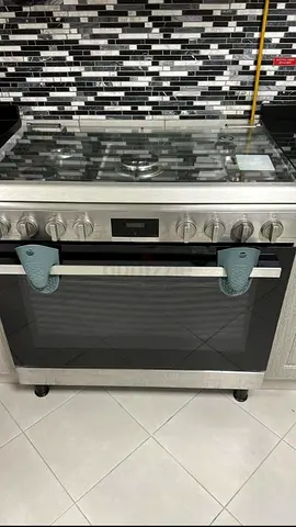 Bosch Seies 6 Cooker HGX5H8W50M, Cast Iron, Silver, 5 Burners FREE DELIVER