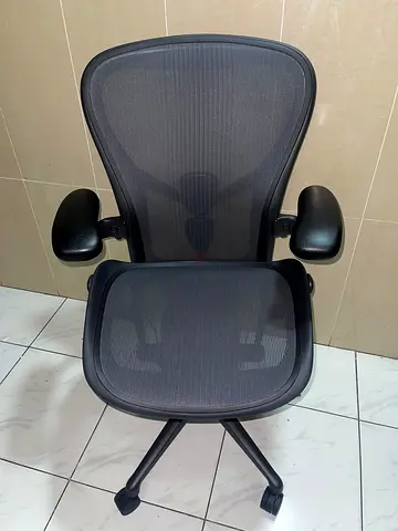Remastered Herman Miller Aeron Under Warranty Office Chair