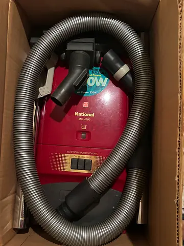Vaccum Cleaner MC-4760 by National Brand