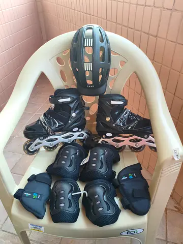 High-Quality Inline Skates with Safety Gear