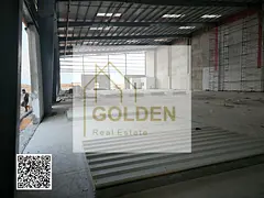 35 kW power supply, upgradeable upon request, with large loading and unloading areas and multiple ac