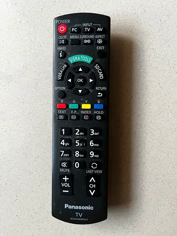 Panasonic TV with remote control - Great Condition