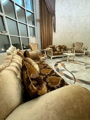 Elegant Cream Upholstered Living Room Set