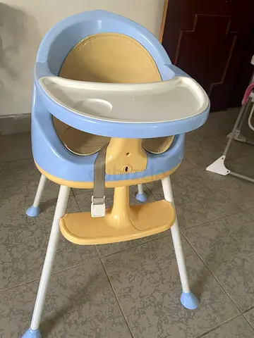 Feeding chair/high chair in excellent condition