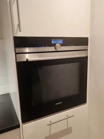 Siemens iq700 model built in electric oven 60cm