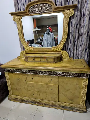 Arabic Vintage Wooden Dresser with Mirrorw