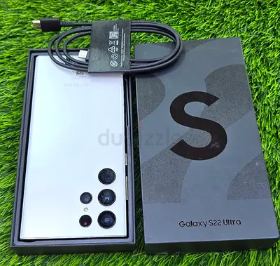 Samsung Galaxy S22 Ultra with Charger