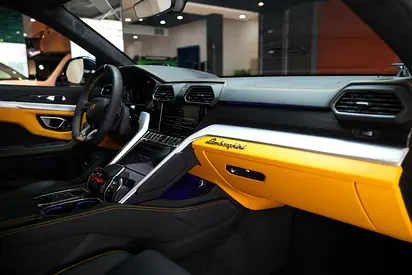 2024 Lamborghini URUS — миниатюра 7