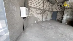 Main boulevard facing Prime location shell and core