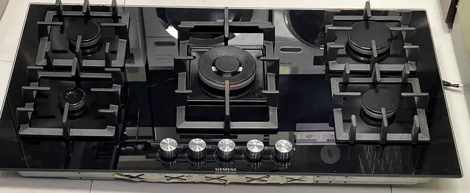 Siemens latest model black ceramic built-in gas hob 90cm