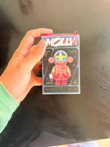 Popmart Mega Space Molly Series 100% (unboxed, unused)