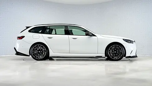 صورة مصغرة 3 لـ 2026 BMW M5