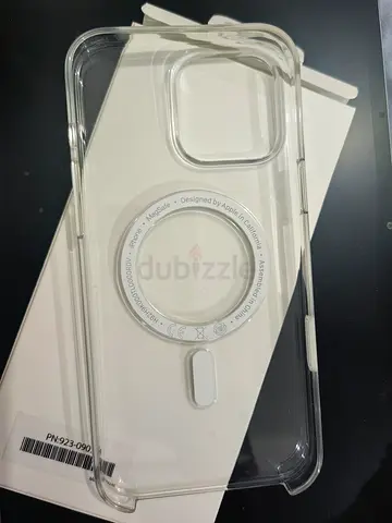 Apple iPhone 16 Pro Max Clear MagSafe Case - 95% Like New   This authentic Apple clear MagSafe case