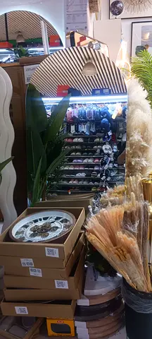 Stylish and Modern mirror for sell .180×80cm