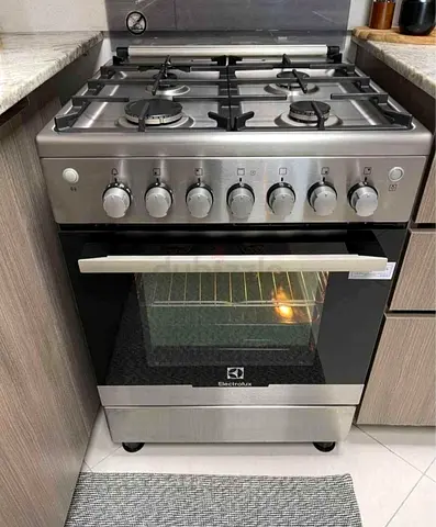 Model Electrolux 4 Burner Oven Fan Full Gas Cooker Range Size 60cm
