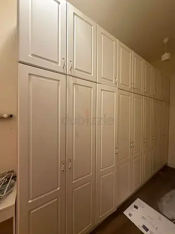 10 door Cupboard up down. good condition