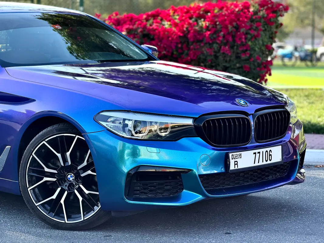 BMW 5-Series 2019 — photo 1 of 20
