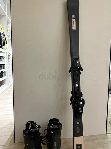 SALOMON skis and shoes *not used at all*