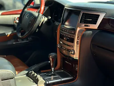 2012 Lexus LX-SERIES thumbnail 18