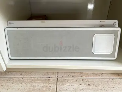 Sleek Bluetooth Soundbar for Immersive Audio Experience