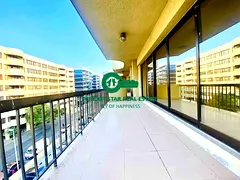 3 BEDROOM APARTMENT FOR RENT CLOSED TO METRO AND SUPER MARKET