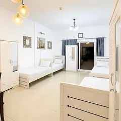 Bed Space For FEMALE Available In JVC