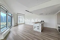 12 Cheques | Burj View | Upgraded