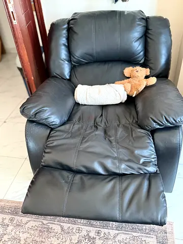 Comfy Recliner Chair with Plush Padding