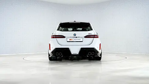 صورة مصغرة 9 لـ 2026 BMW M5