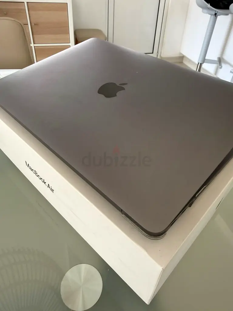 MacBook Air 13” 2020 (Intel) | 16GB RAM | 1TB SSD | Excellent Condition