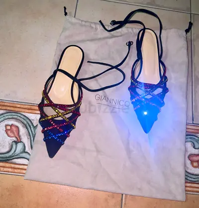 Original GIANNICO
Ballet flats
38 (EU) - Black leather and Swarovski