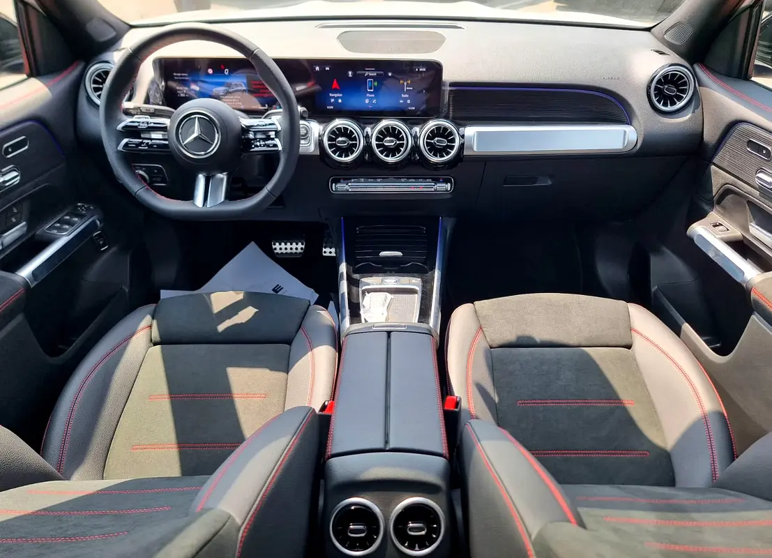 Mercedes-Benz GLB-Class 2025