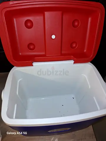 Durable Insulated Ice Cooler for Outdoor Adventures