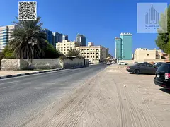 A prime opportunity for investors – seize the chance before it's too late! Residential/Commerc