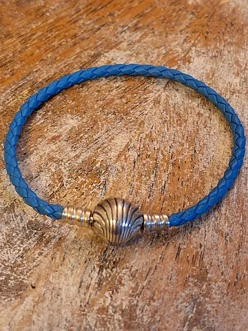 Pandora shell leather bracelet